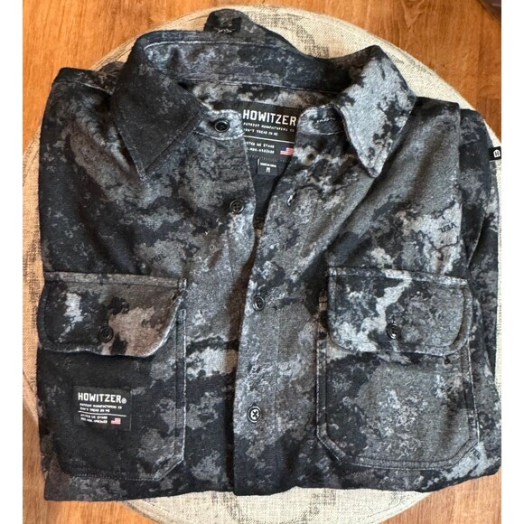 Buckle Howitzer Men’s Shacket size medium - Picture 2 of 2